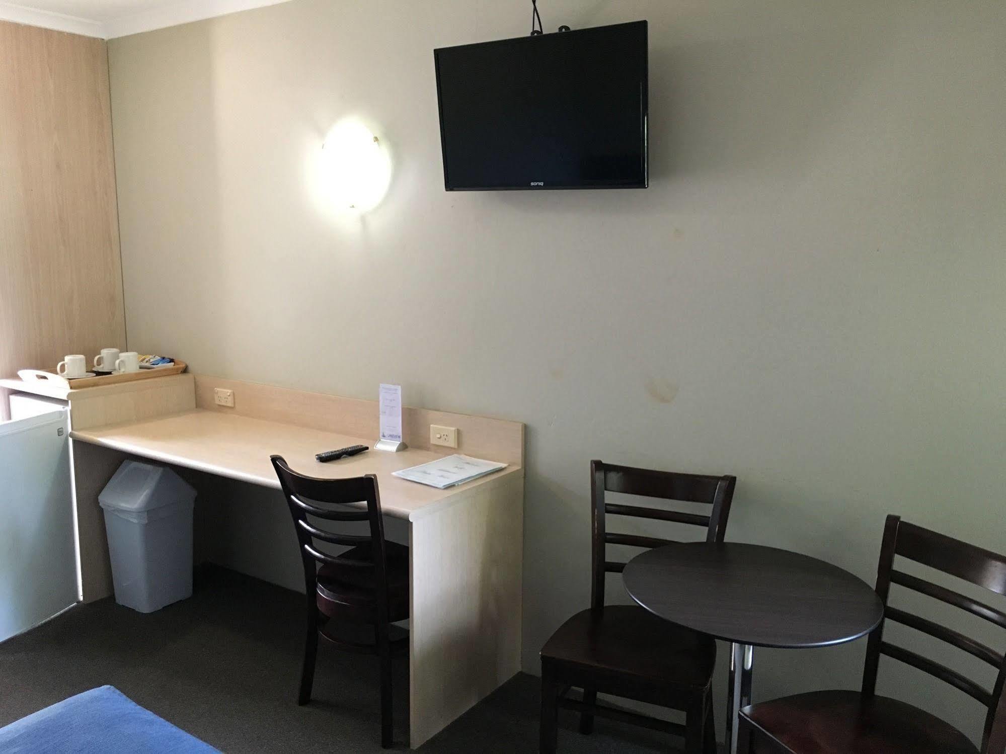 Lakeview Hotel Motel シェルハーバー エクステリア 写真
